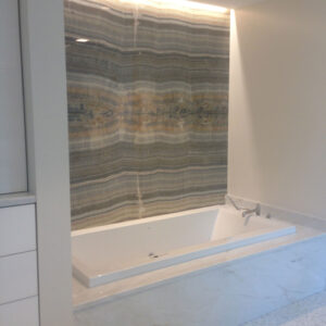 Cremo Delicato Marble Bath Wall